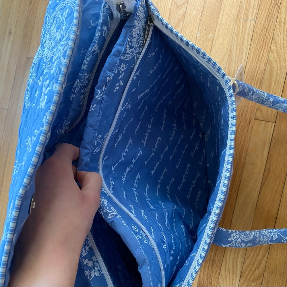 Isabella’s Journey quilted travel bag - Picture 7 of 11